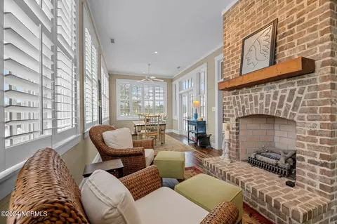 Exterior - 317 E Harborside Dr, Oriental, NC 28571 photo 4 of 18