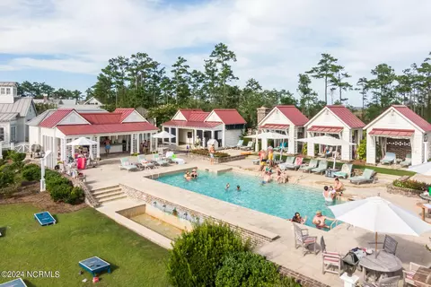 Exterior - 317 E Harborside Dr, Oriental, NC 28571 photo 16 of 18