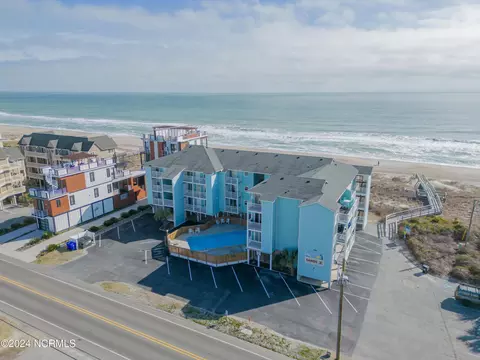 1423 Lake Park Blvd S #1D, Carolina Beach, NC 28428