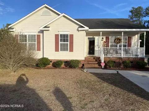 445 Sanders Dr, Rocky Mount, NC 27801