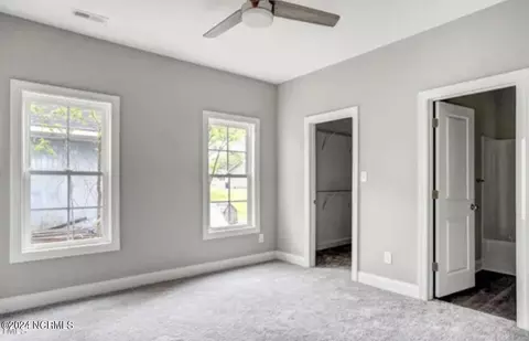 207 E King Cir, Benson, NC 27504 photo 8