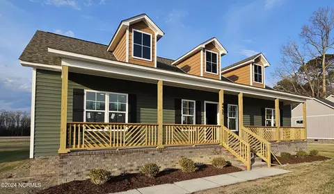 4460 Sharp Point Rd, Fountain, NC 27829