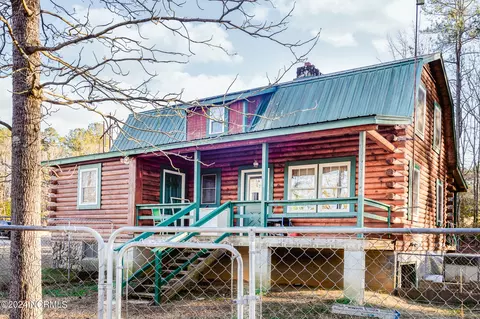 Exterior - 172 Wood River Rd, West End, NC 27376 photo 2 of 4