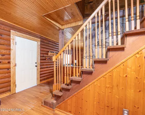 Entry Way - 172 Wood River Rd, West End, NC 27376 photo 1 of 2