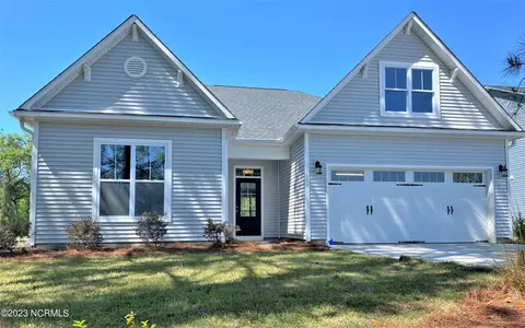 7133 Vizsla Ln, Wilmington, NC 28411