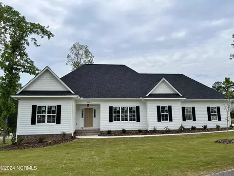 516 Pommel Ln, Southern Pines, NC 28387