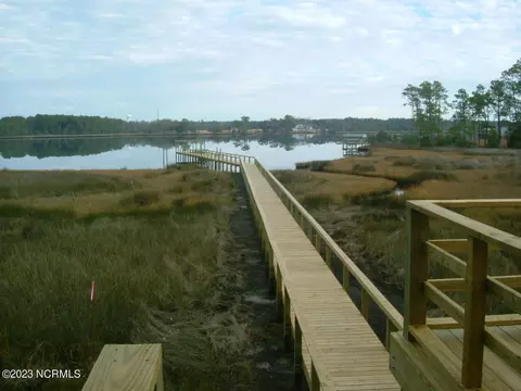460 Vfw Rd, Cedar Point, NC 28584 photo 9
