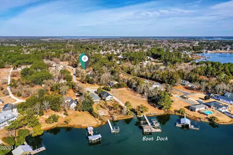 209 Anchor Ln, Sneads Ferry, NC 28460