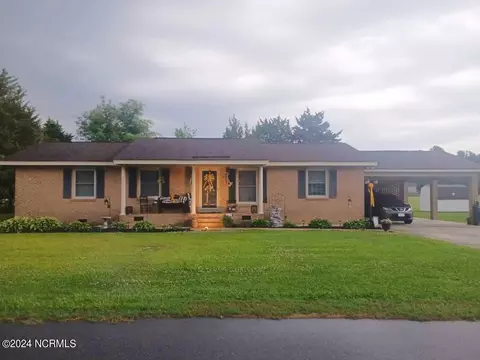 142 N Elmhurst St, Clarkton, NC 28433