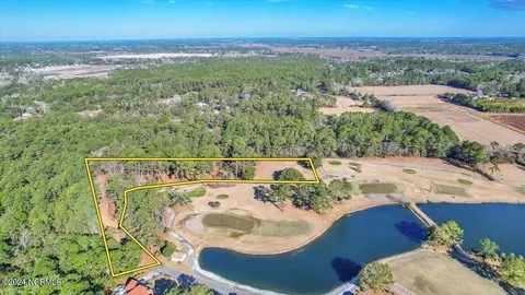 2850 Lake Pointe Dr SW, Supply, NC 28462