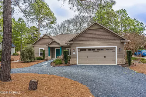 131 Devonshire Ave W, West End, NC 27376