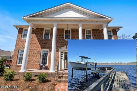 704 B Madam Moores Ln, New Bern, NC 28562