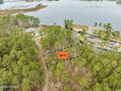 3 Cattlelot Ln, Belhaven, NC 27810