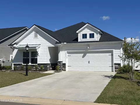 8866 Mobile Ave, Calabash, NC 28467