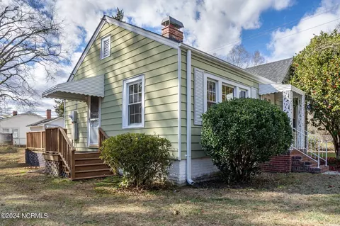 Exterior - 1116 Cherry St, Tarboro, NC 27886 photo 3 of 7