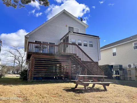Exterior - 1401 Harbour View Dr, Kill Devil Hills, NC 27948 photo 4 of 5
