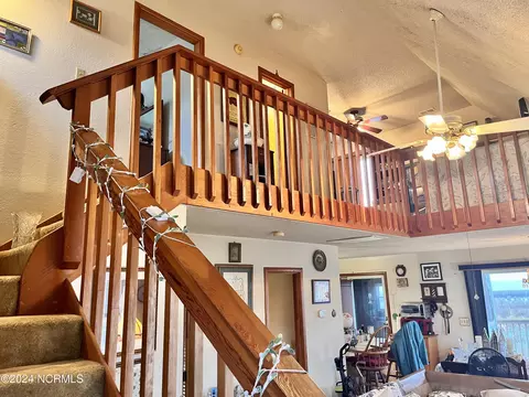 Entry Way - 1401 Harbour View Dr, Kill Devil Hills, NC 27948 photo 1 of 1