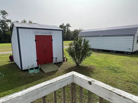 Exterior - 718 Aydlett Rd, Aydlett, NC 27916 photo 7 of 9