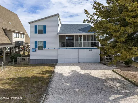 110 Charlotte St, Holden Beach, NC 28462