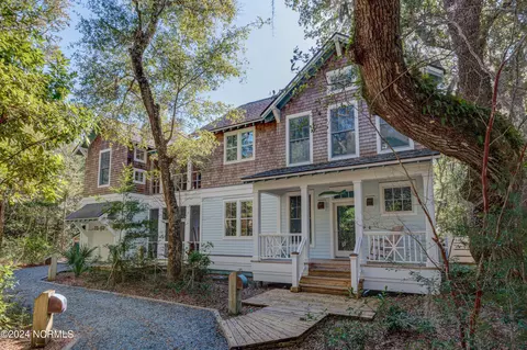 2 Painted Bunting Ct, Bald Head Island, NC 28461