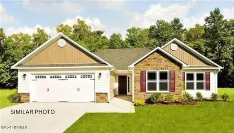 710 Puppy Drum Ln, Maysville, NC 28555