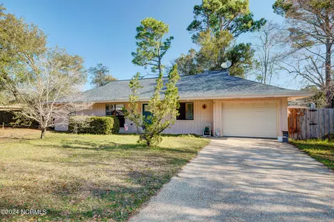 200 Oak Ridge Ln, Wilmington, NC 28411