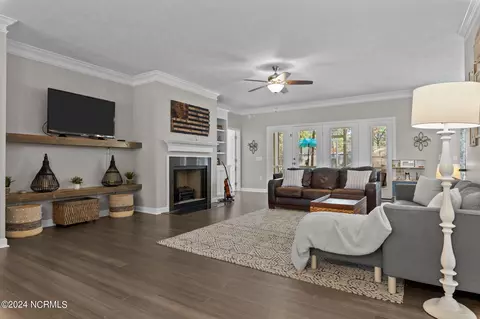 Living - 195 Forest Ln, Pinehurst, NC 28374 photo 6 of 7