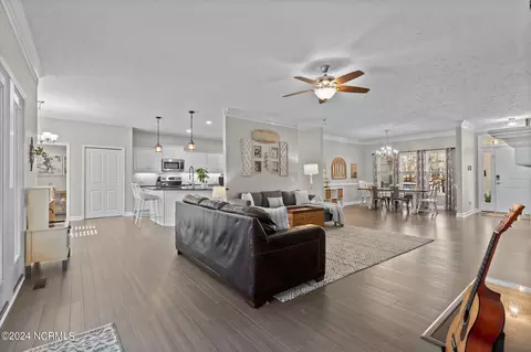 Living - 195 Forest Ln, Pinehurst, NC 28374 photo 2 of 7