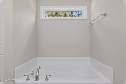 Bath - 195 Forest Ln, Pinehurst, NC 28374 photo 3 of 5