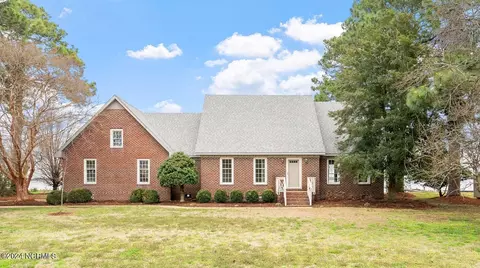 1022 Bateman Dr, Elizabeth City, NC 27909