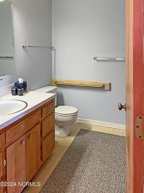 17 Red Robin Dr, Dunn, NC 28334 photo 5