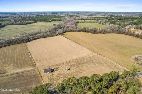 4750 Peacock Rd, Whiteville, NC 28472