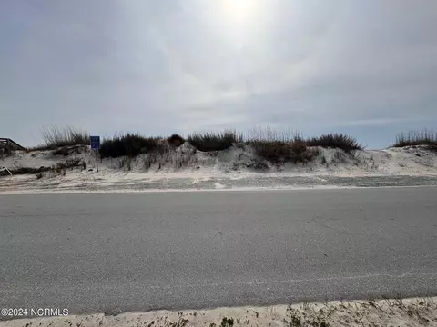 1408 N Shore Dr, Surf City, NC 28445