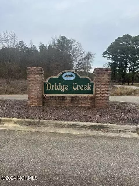 18 Bridge Creek Dr, Laurinburg, NC 28352