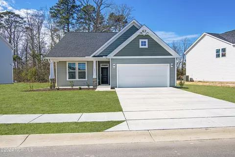 203 Harvest Meadow Xing, Jacksonville, NC 28546