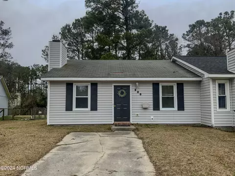 220 Cedar Creek Dr, Jacksonville, NC 28540