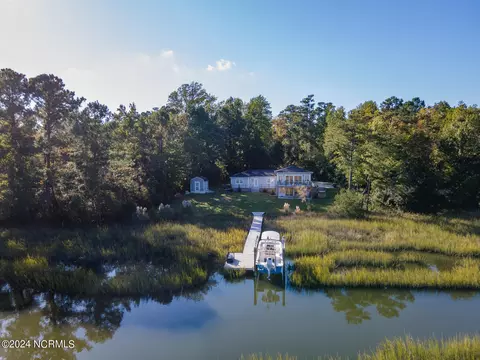 View/Area - 330 Creekview Dr, Hampstead, NC 28443 photo 8 of 17