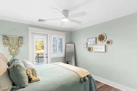 Bedroom - 330 Creekview Dr, Hampstead, NC 28443 photo 4 of 7