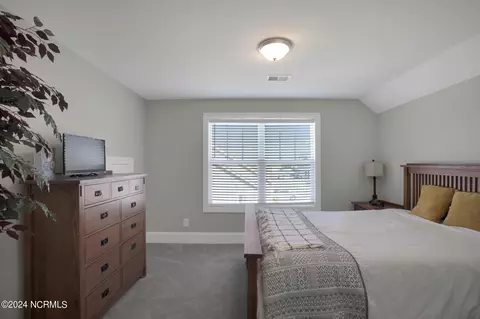 Bedroom - 75 N Passerine Path Way, Hampstead, NC 28443 photo 8 of 9