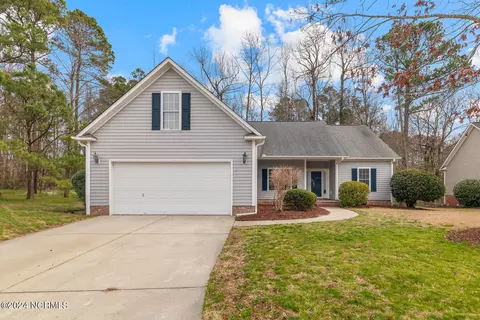 106 Neuchatel Rd, New Bern, NC 28562