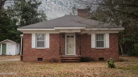 1707 Rosedale Ave, Kinston, NC 28504