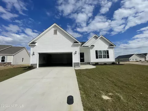 709 Peridot Ct, Winterville, NC 28590