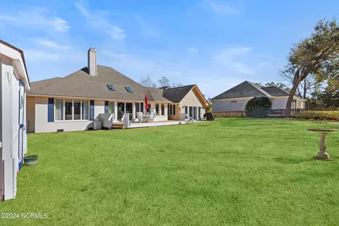 411 Lakeview Dr, Hampstead, NC 28443 photo 54