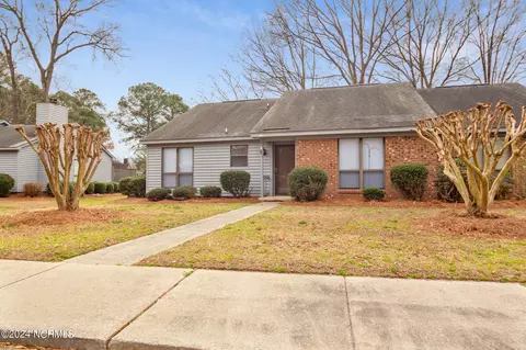 716 Colony Pl, Kinston, NC 28501