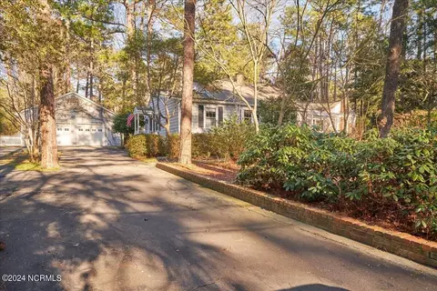 905 E Indiana Ave, Southern Pines, NC 28387