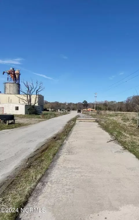 350 Hoggard Mill Rd, Windsor, NC 27983