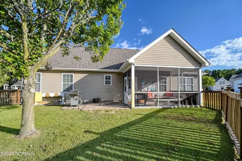 Exterior - 109 E Stockton Pl, Hampstead, NC 28443 photo 16 of 19