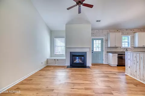 Living - 109 E Stockton Pl, Hampstead, NC 28443 photo 1 of 3