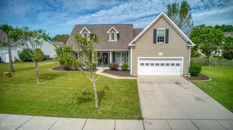Exterior - 109 E Stockton Pl, Hampstead, NC 28443 photo 1 of 19