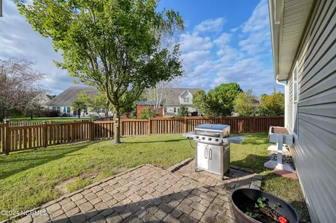 Exterior - 109 E Stockton Pl, Hampstead, NC 28443 photo 12 of 19
